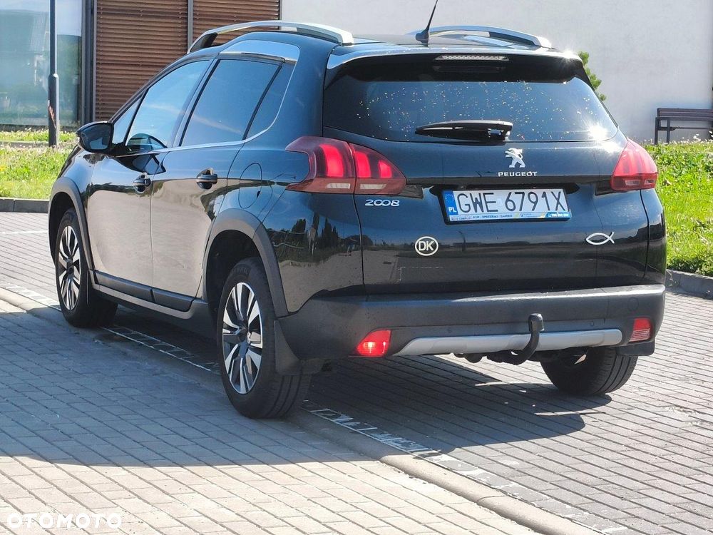 Peugeot 2008 1.5 BlueHDi Allure S&S - 40