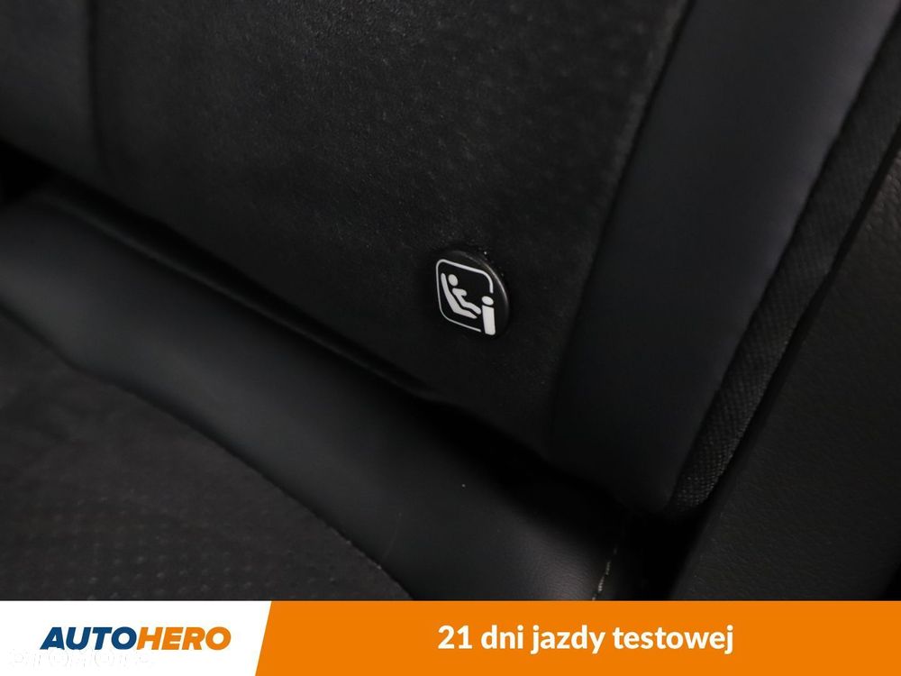 Mitsubishi Eclipse Cross - 38