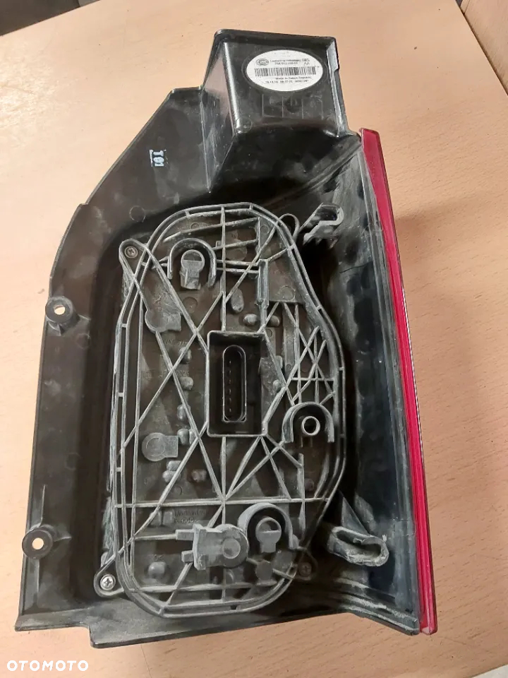 Lampa tył vw t5 t6 lewa - 2