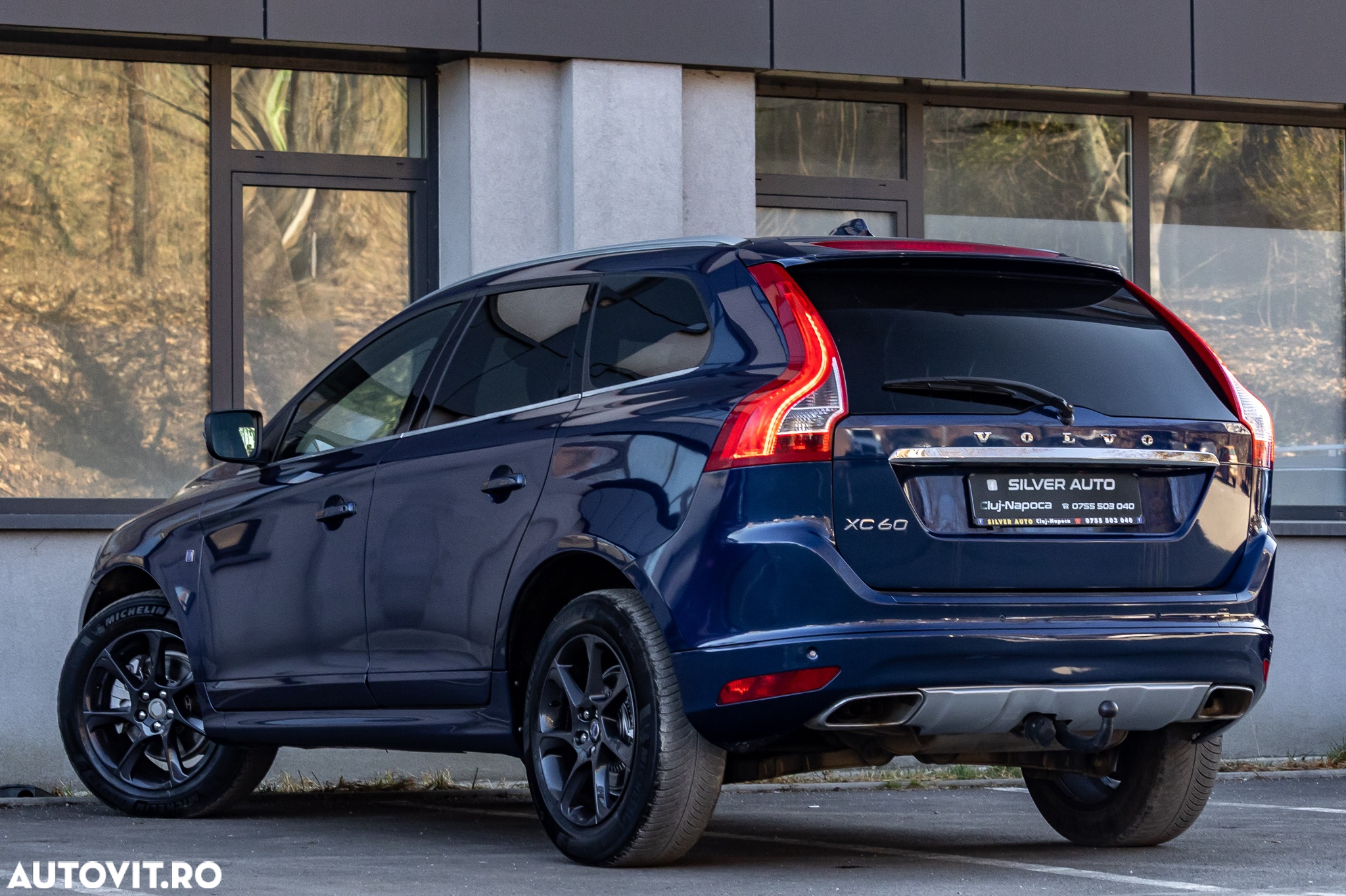 Volvo XC 60 D5 AWD Aut. Summum - 25