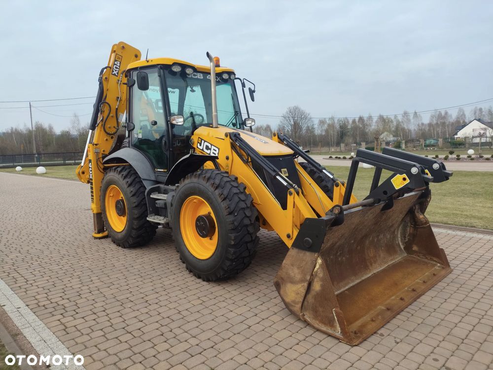 JCB JCB 4CX / RÓWNE KOŁA / TORQUELOCK / POWERSHIFT / SPROWADZONA / - 3