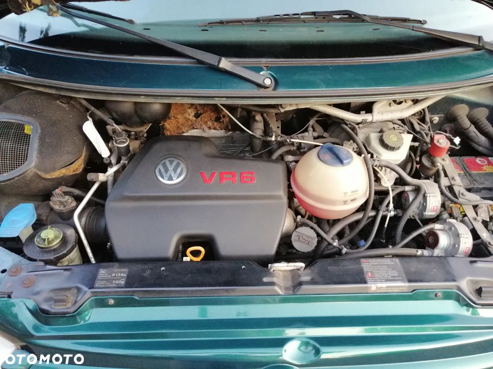 Volkswagen Caravelle - 18