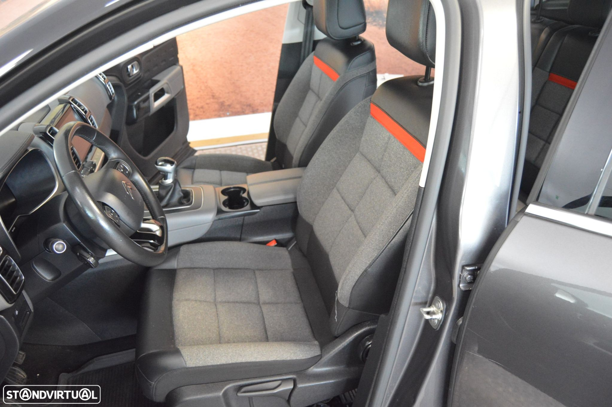 Citroën C5 Aircross 1.2 PureTech Feel Pack - 31