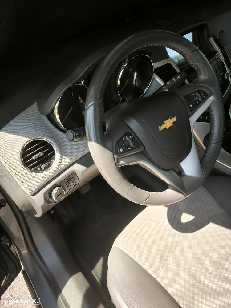 Chevrolet Cruze 2.0 VCDi LT - 14