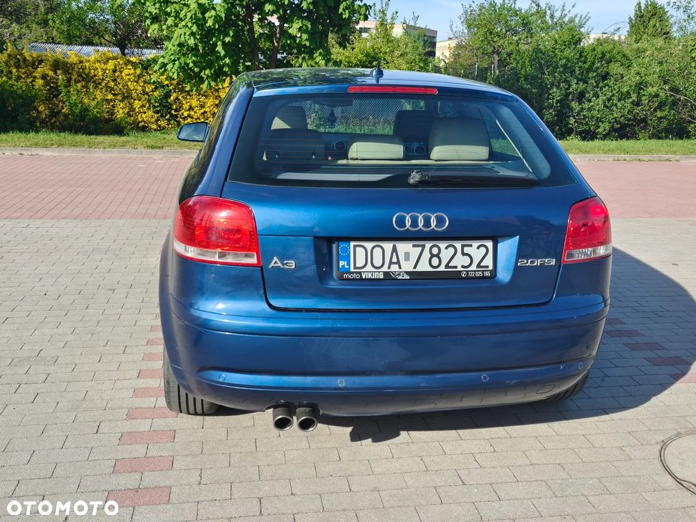 Audi A3 3-drzwiowe 2.0 FSI Ambiente Tiptronic - 4