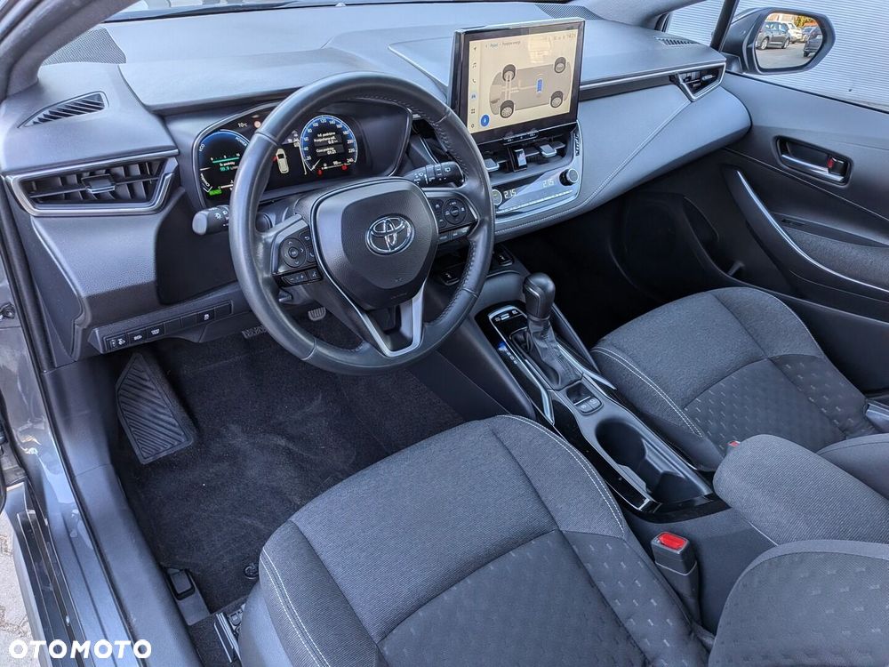 Toyota Corolla 1.8 Hybrid Comfort - 17