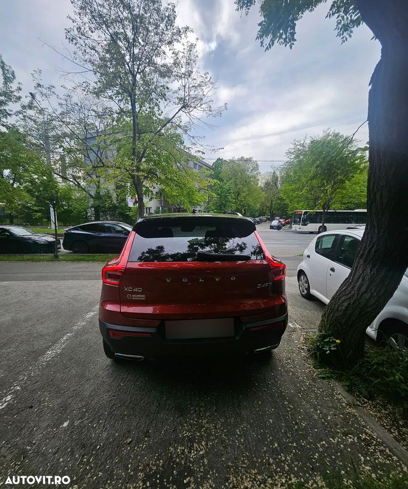Volvo XC 40 D4 AWD R-Design - 7