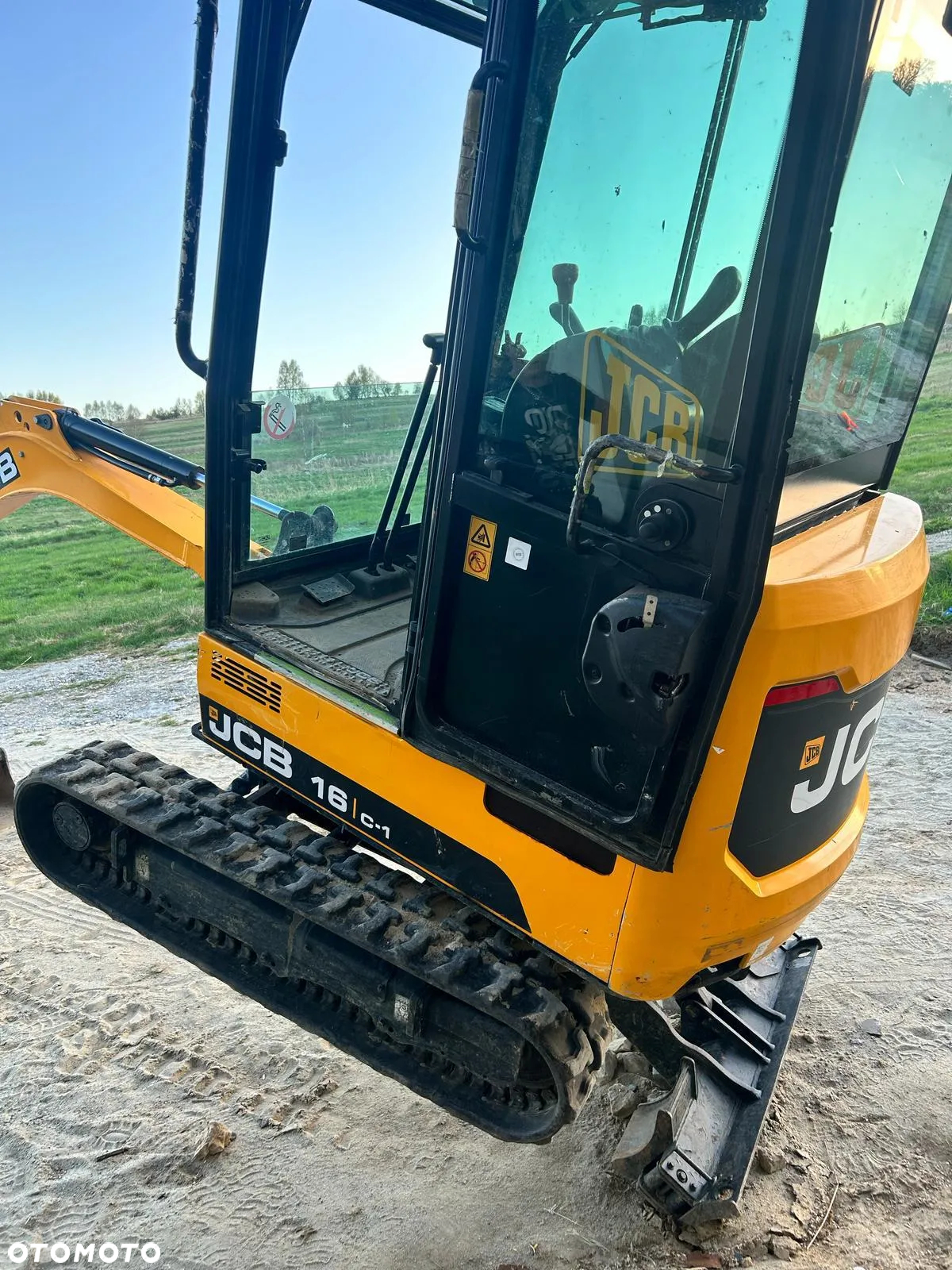 JCB 16C-1 - 28