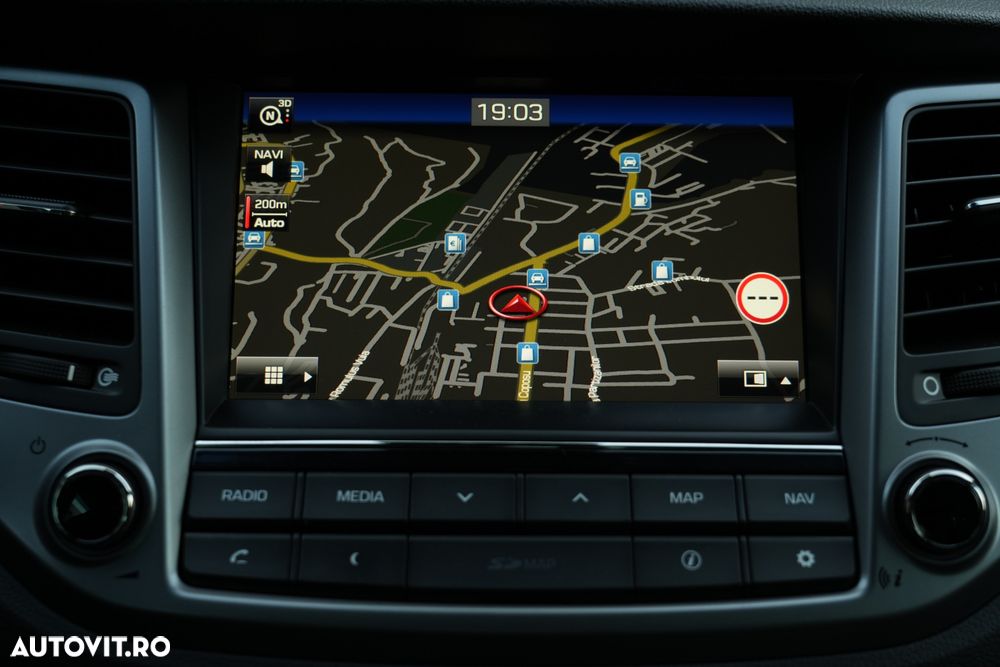 Hyundai Tucson 2.0 CRDI 4WD Automatik Premium - 12