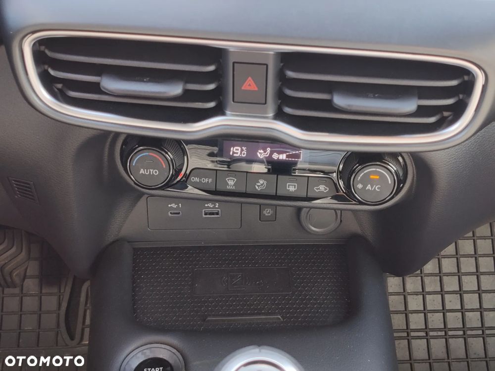 Nissan Juke 1.0 DIG-T N-Connecta - 11