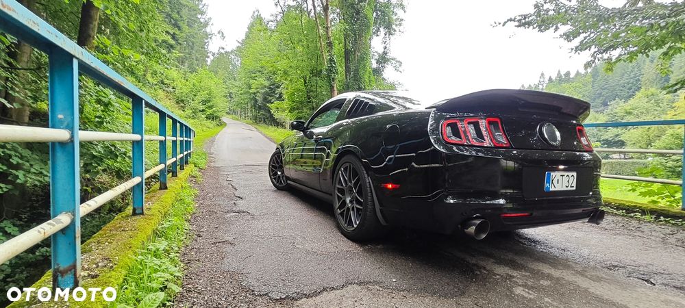 Ford Mustang - 3