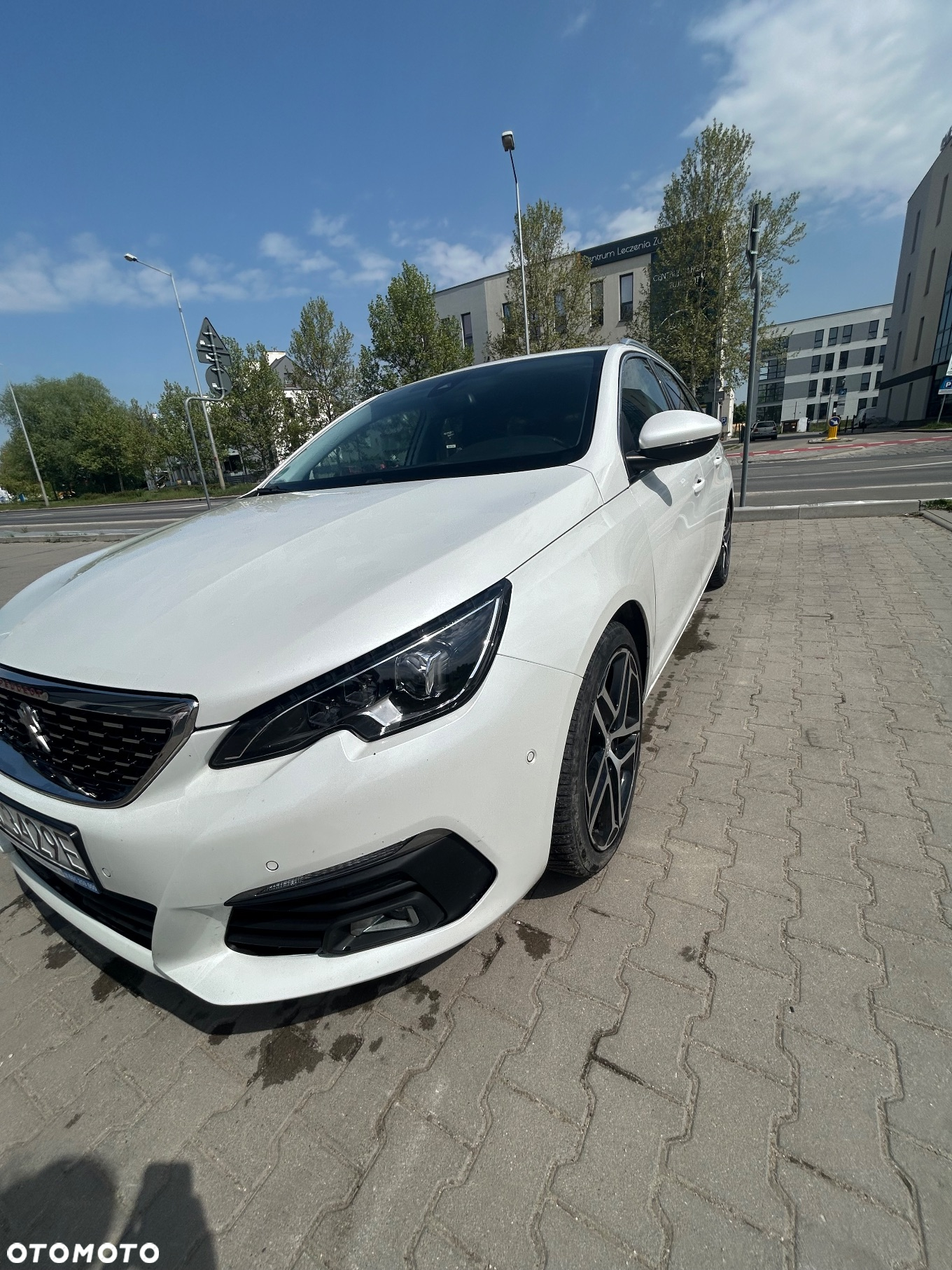 Peugeot 308 1.5 BlueHDi Allure S&S - 17