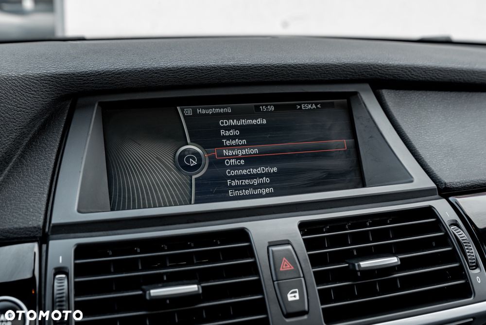 BMW X5 xDrive40d - 33