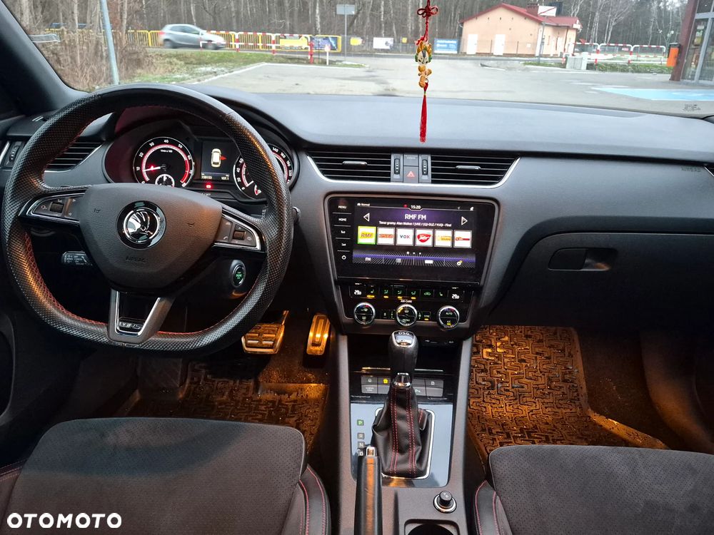 Skoda Octavia 2.0 TSI RS 245 DSG - 8