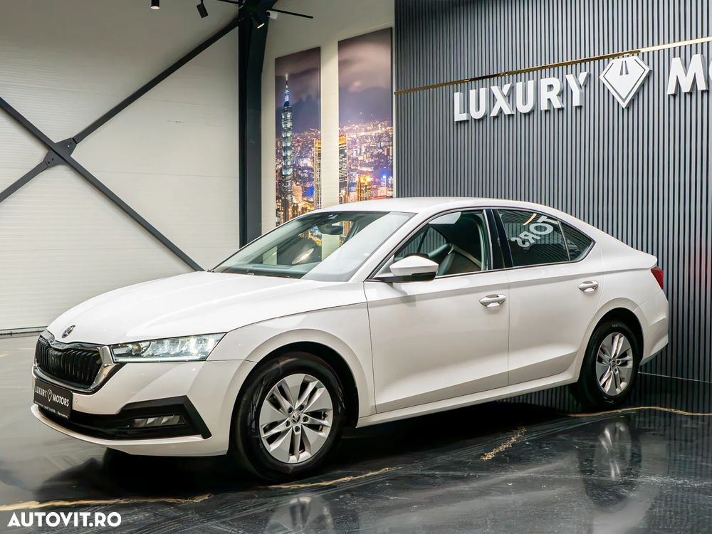 Skoda Octavia 2.0 TDI DSG Ambition - 2