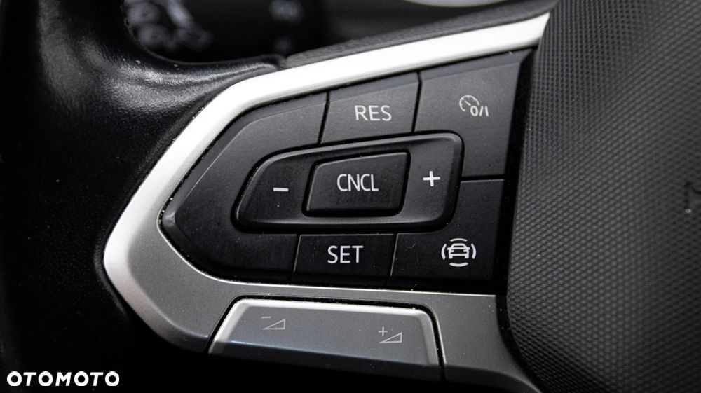 Volkswagen Passat 1.5 TSI EVO Essence - 16