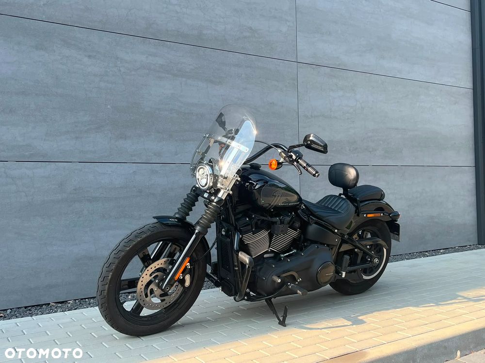 Harley-Davidson Softail Street Bob - 4