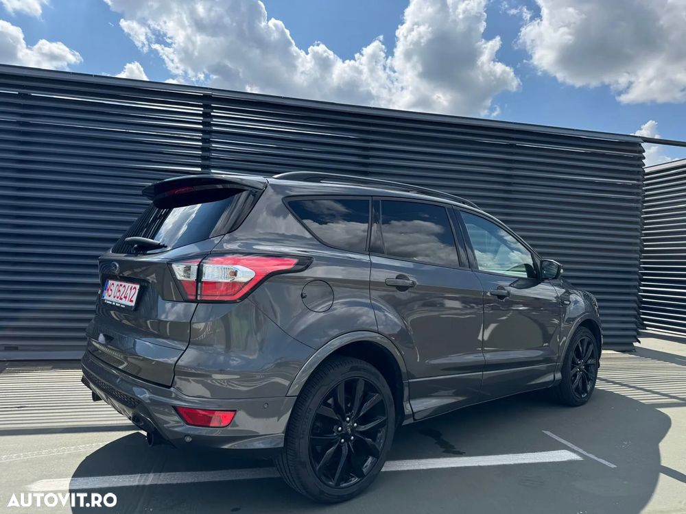 Ford Kuga 2.0 TDCi 4WD Powershift ST-Line - 9