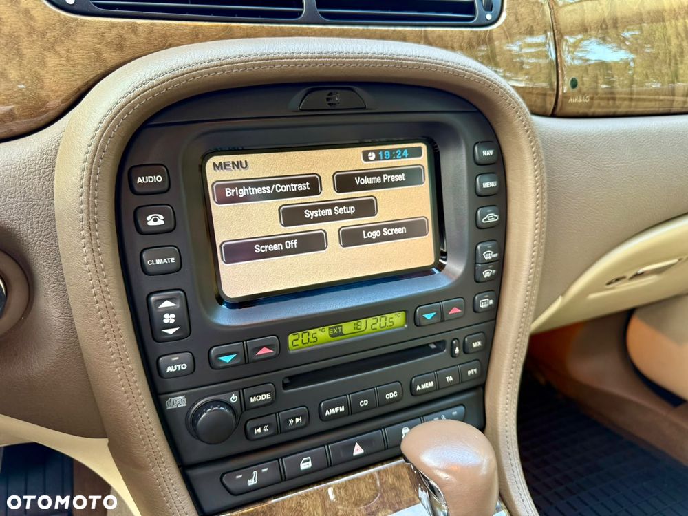 Jaguar S-Type 2.7 V6 D Executive - 31