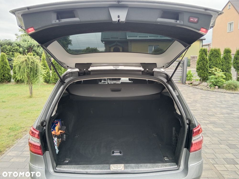 Mercedes-Benz Klasa E 220 CDI DPF BlueEFFICIENCY Automatik Avantgarde - 10