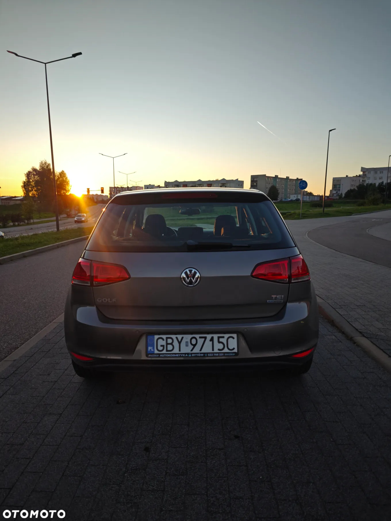 Volkswagen Golf - 11
