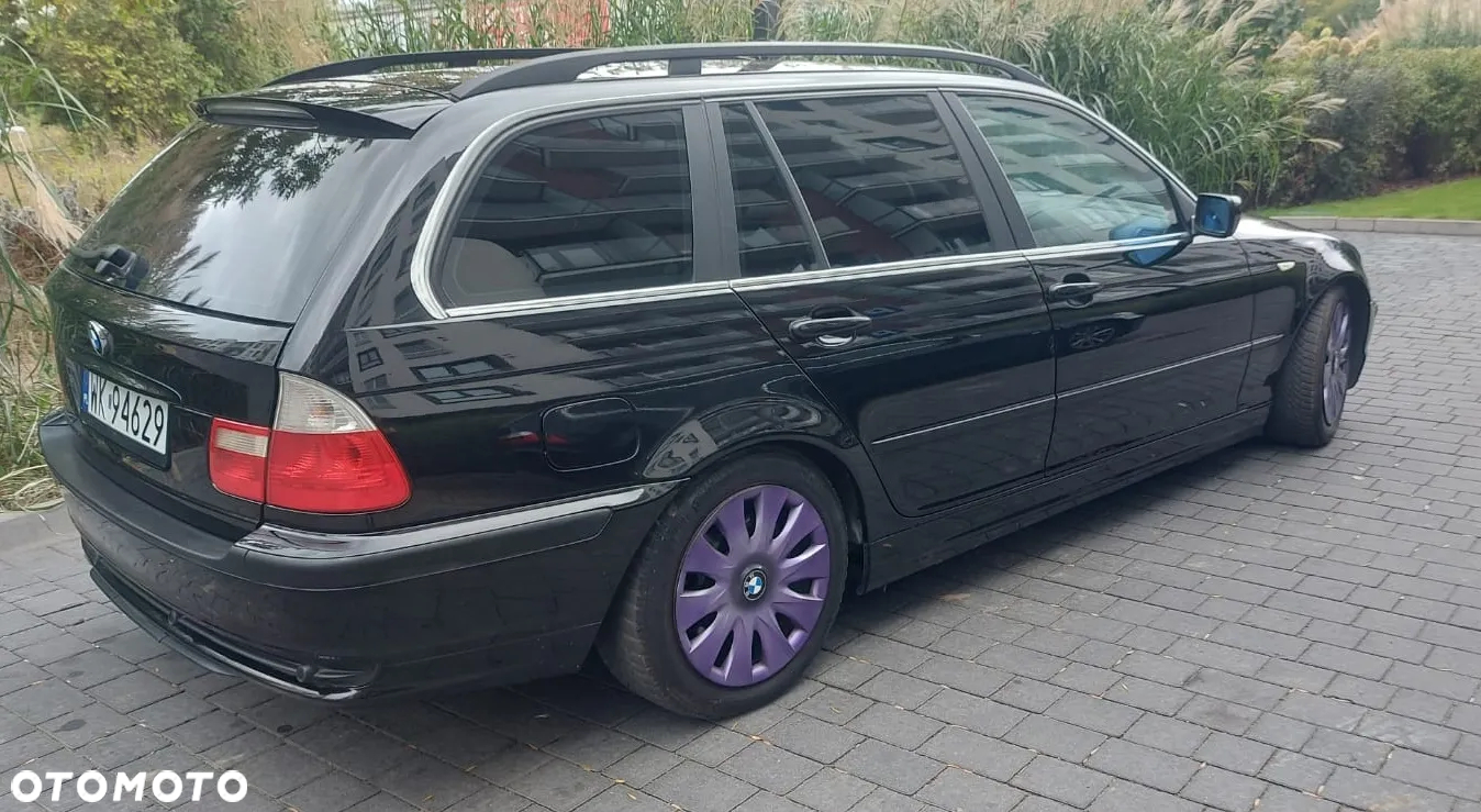 BMW Seria 3 320i Touring - 14