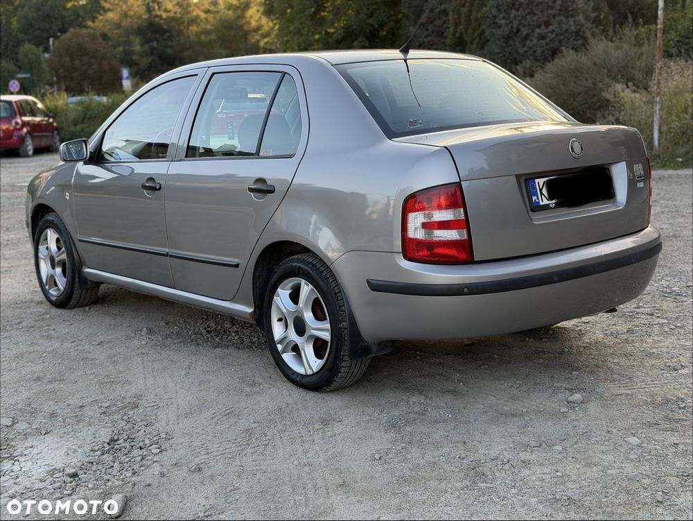 Skoda Fabia - 4