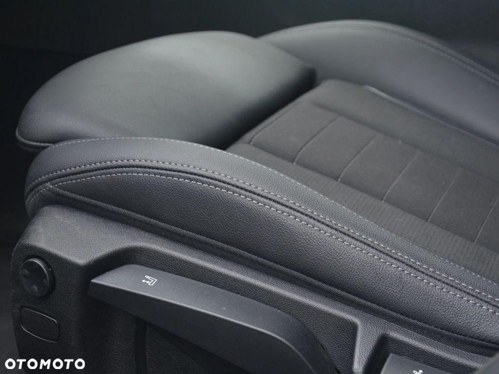 BMW Seria 3 320d xDrive - 7