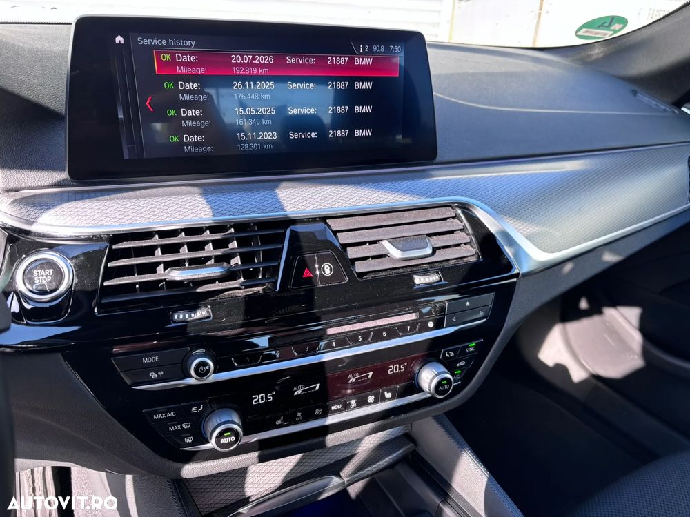 BMW Seria 5 530e iPerformance Aut. - 23