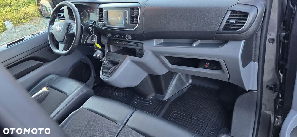 Toyota ProAce - 15
