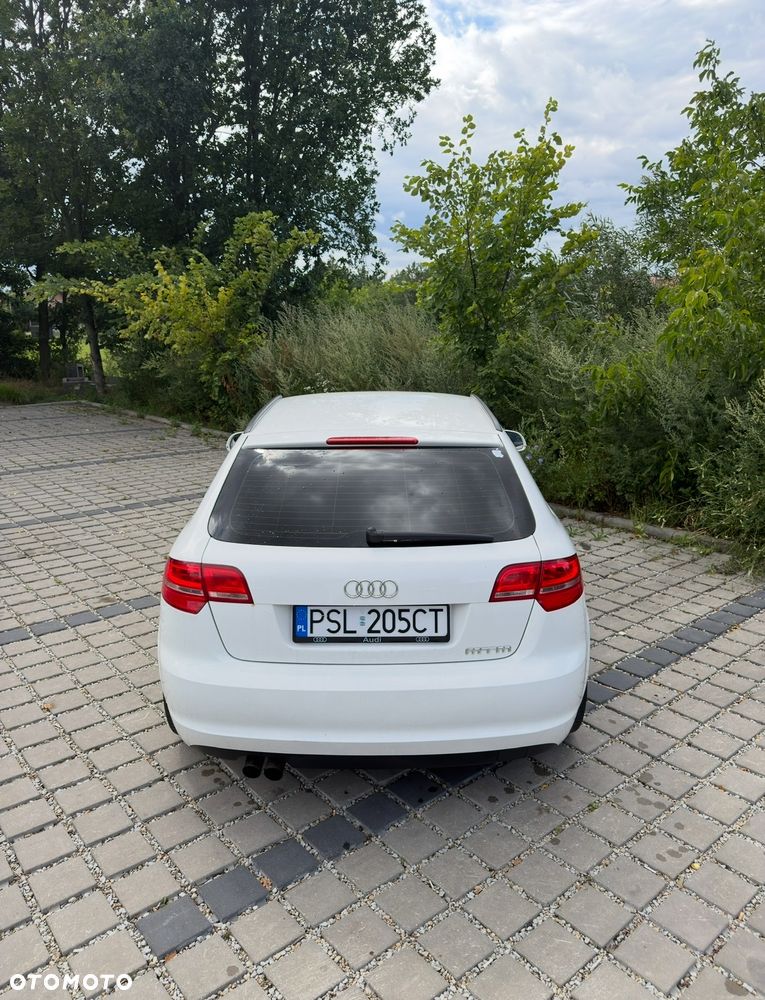 Audi A3 Sportback - 2