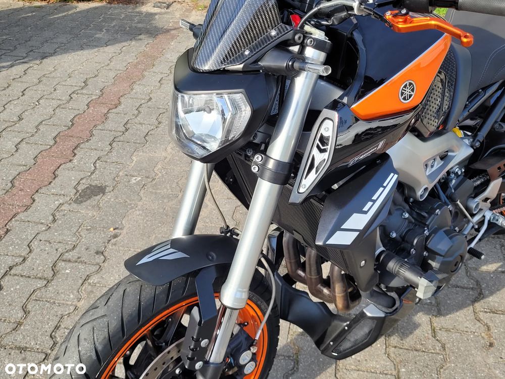 Yamaha MT - 24