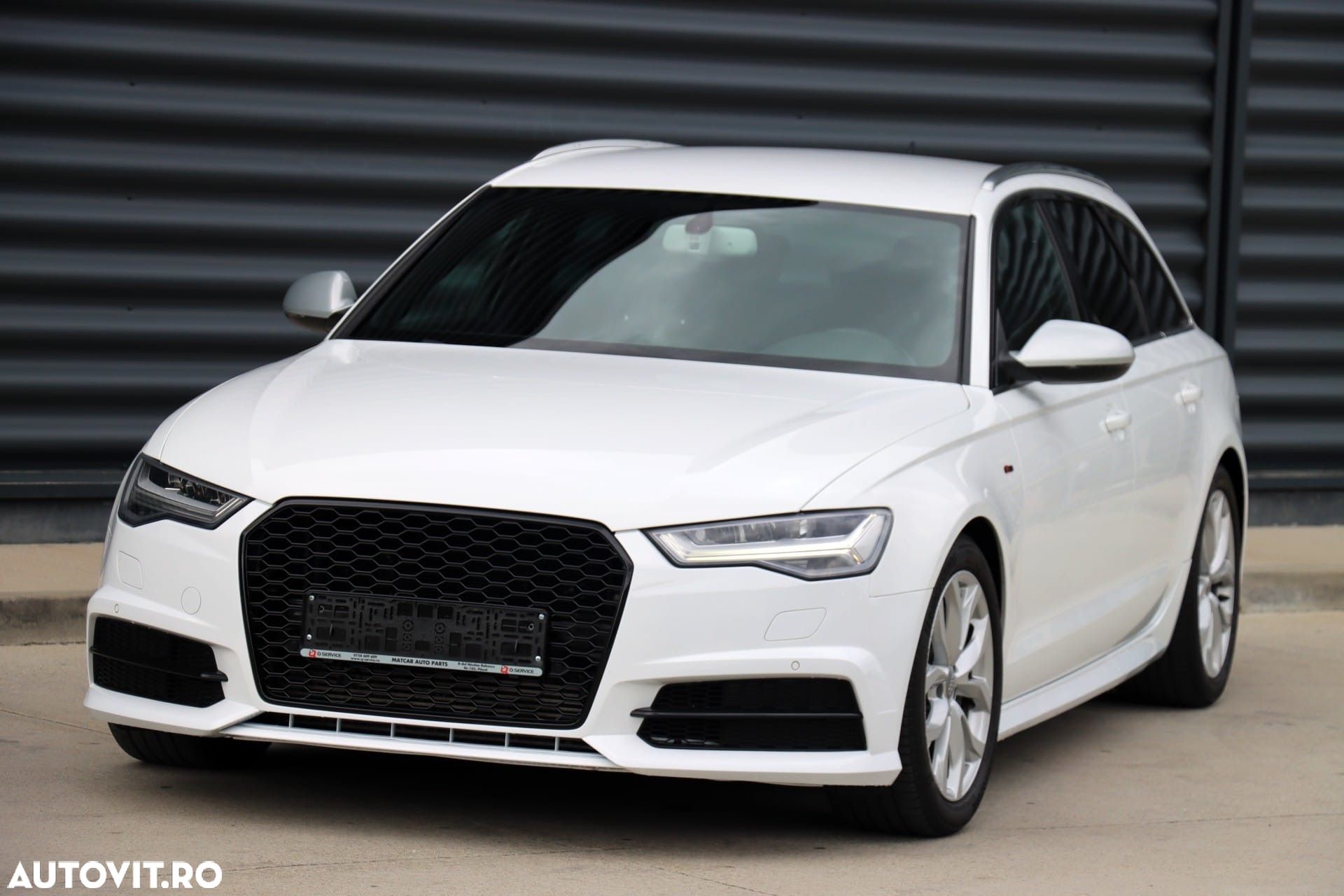 Audi A6 Avant 3.0 TDI quattro S tronic - 1