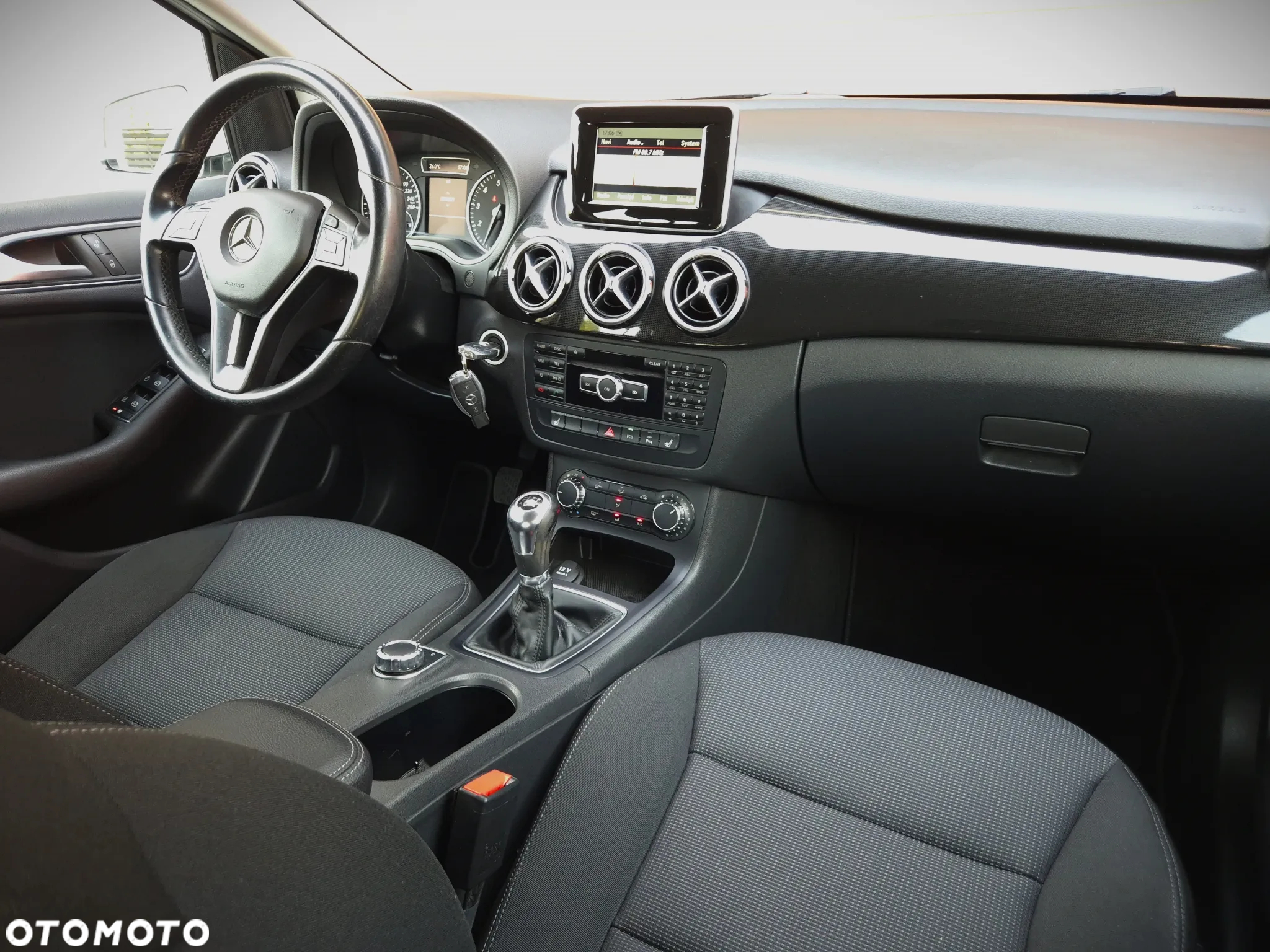 Mercedes-Benz Klasa B 200 BlueEFFICIENCY Edition 1 - 7