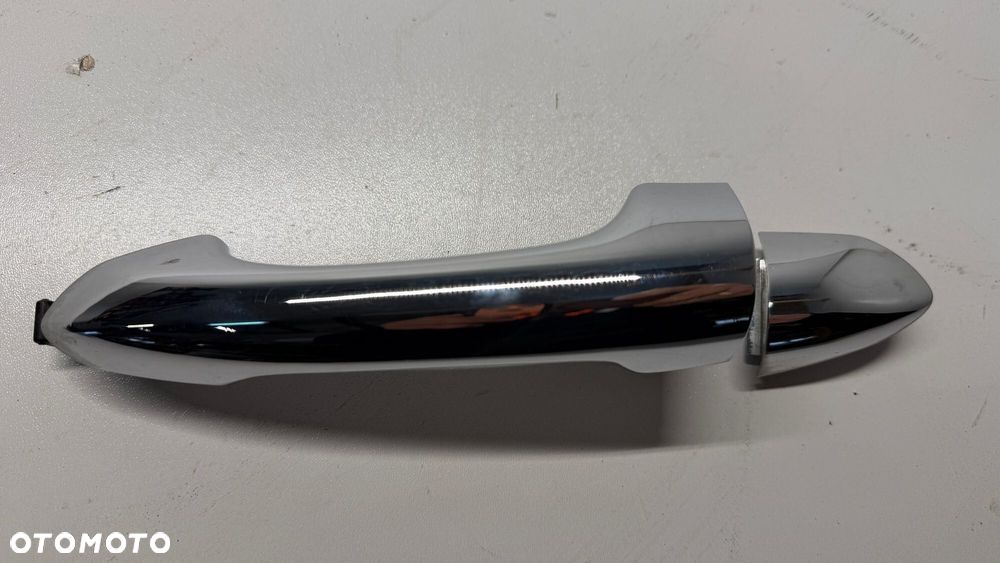 KIA CARENS IV KLAMKA DRZWI LEWA LEWY PRZÓD PRZEDNIA 13-18 CHROM