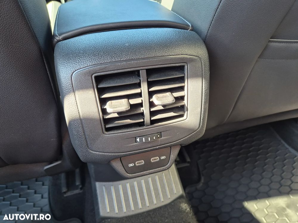 Volkswagen T-Roc R 2.0 TSI OPF 4Motion DSG - 17