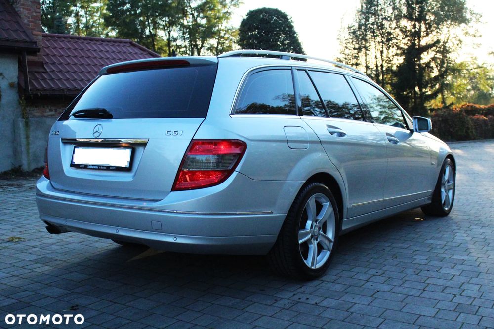 Mercedes-Benz Klasa C 180 T CGI Automatik BlueEFFICIENCY Avantgarde - 7