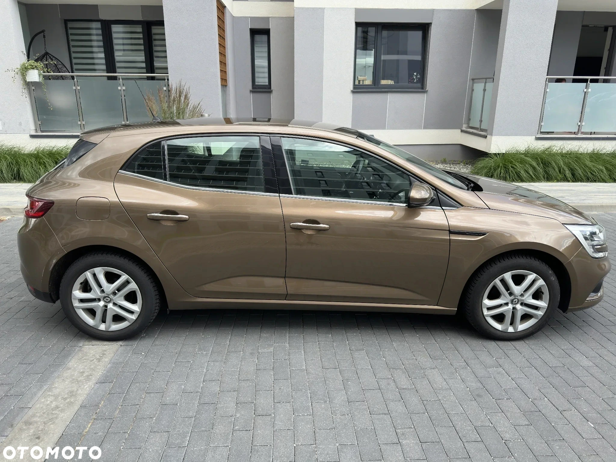Renault Megane 1.2 Energy TCe Zen - 8