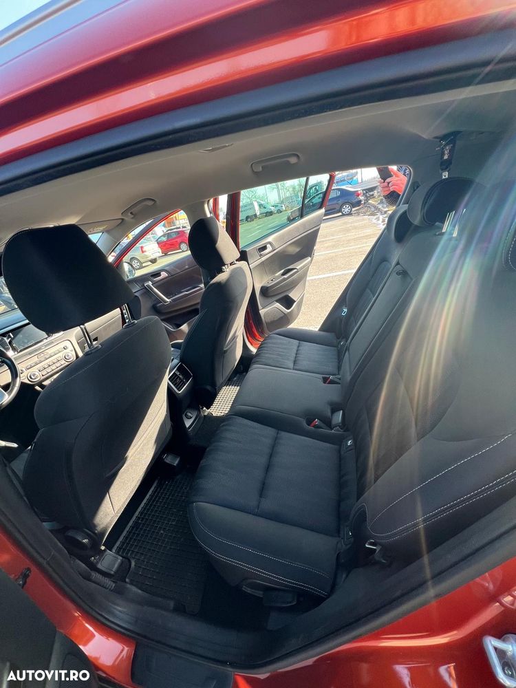 Kia Sportage 1.6 DSL 7DCT HP 4x4 GT Line - 3