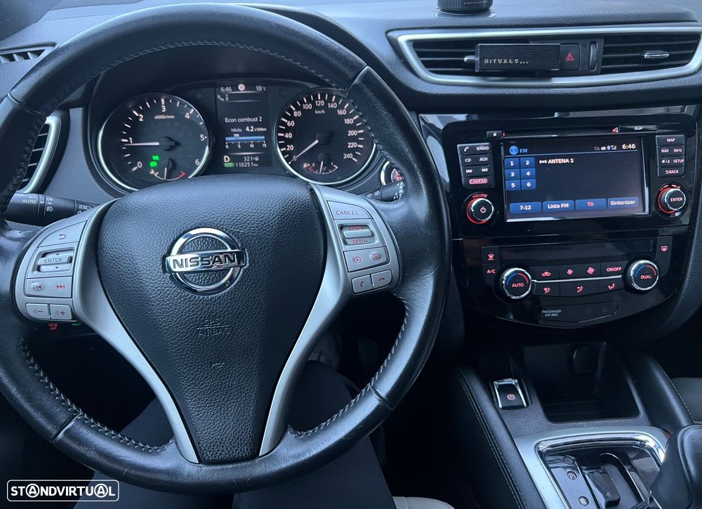 Nissan Qashqai 1.6 dCi N-Connecta Xtronic - 2