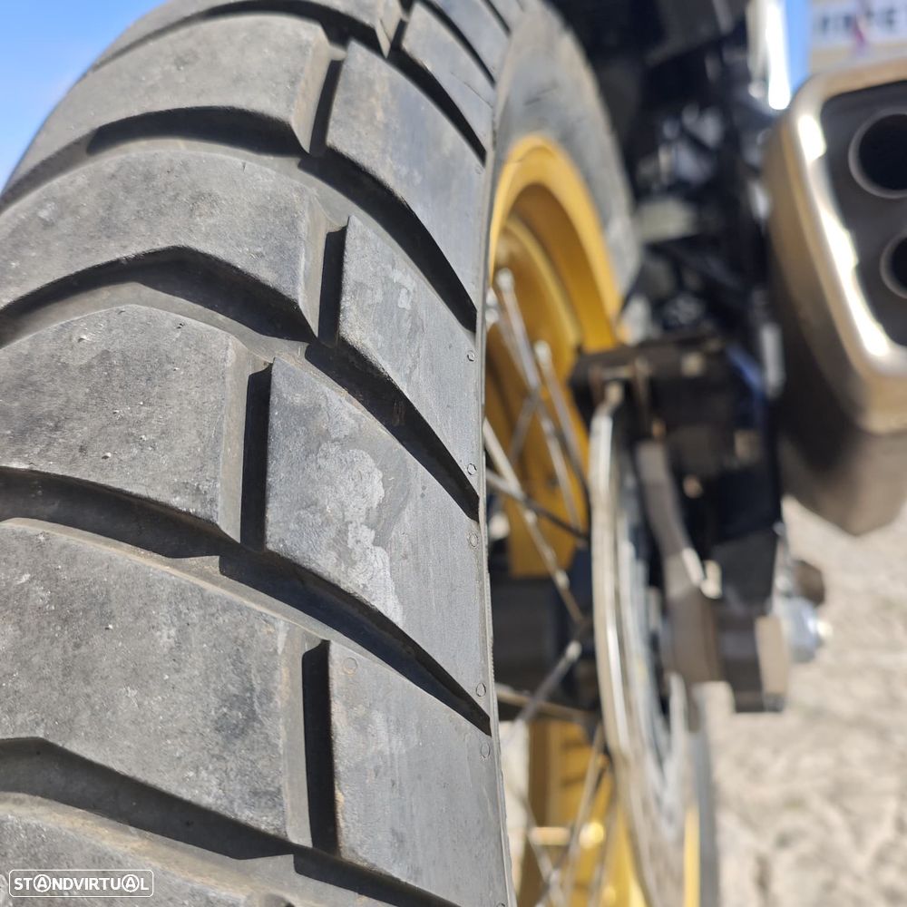 Honda Transalp 750 - 12