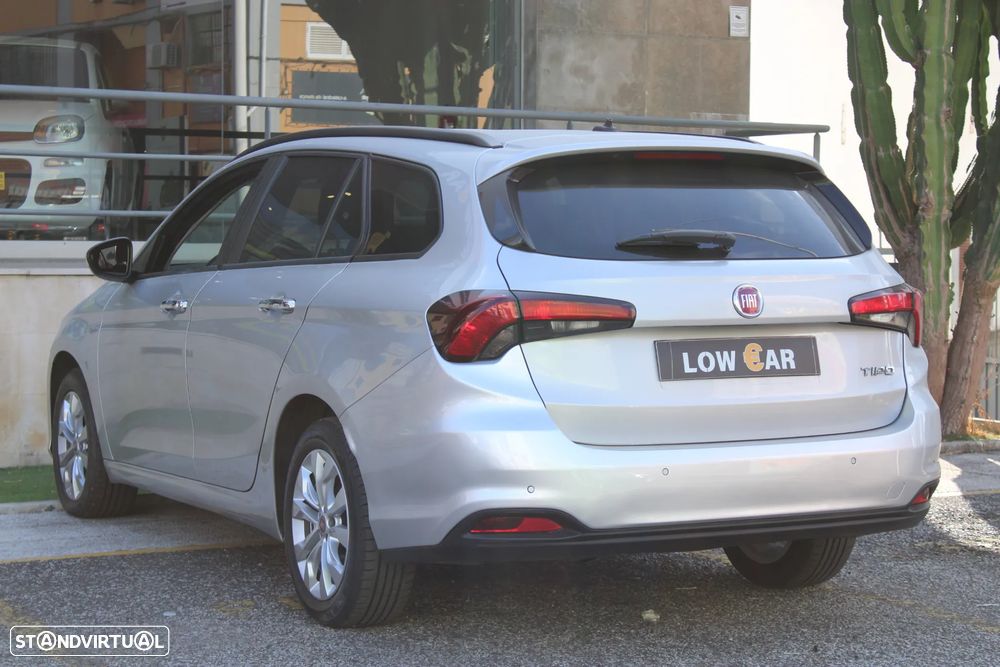 Fiat Tipo Station Wagon 1.6 M-Jet Lounge Tech DCT - 9