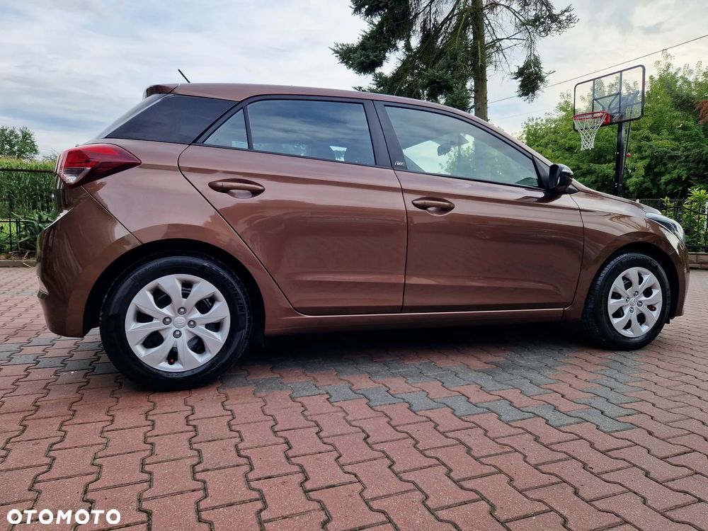 Hyundai i20 1.2 GO - 10