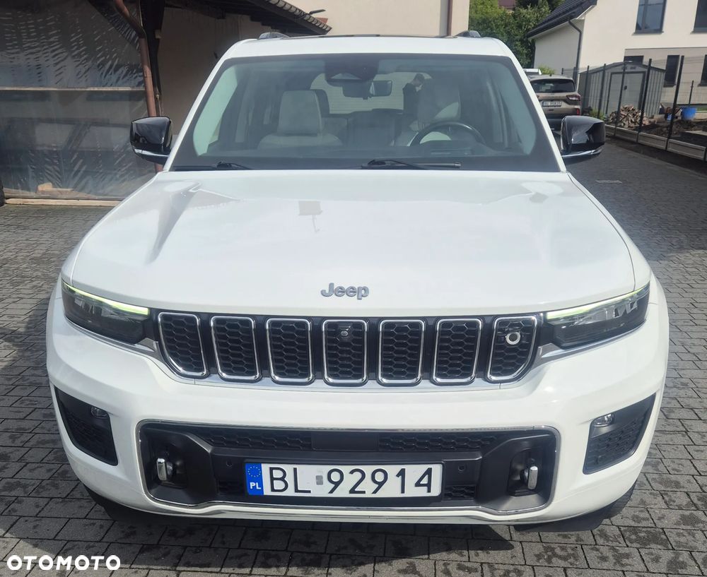 Jeep Grand Cherokee - 1