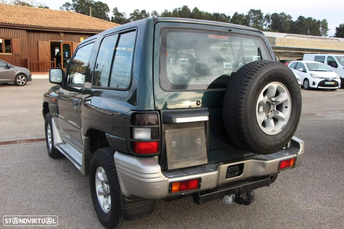 Mitsubishi Pajero 2.8 TD GLS - 17