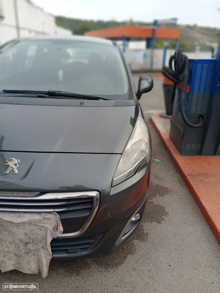 Peugeot 5008 2014 photo 3