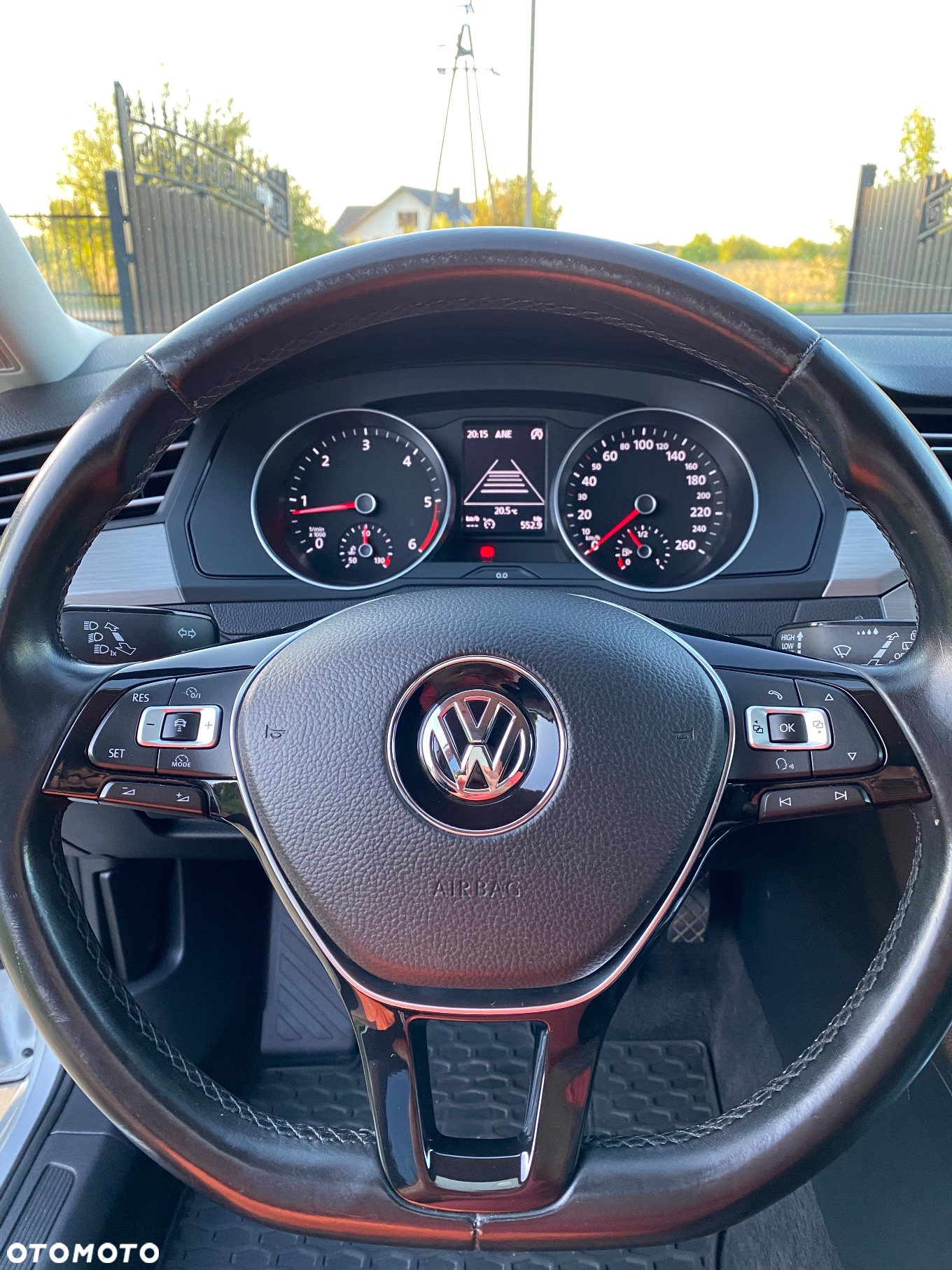 Volkswagen Passat 1.6 TDI BMT Comfortline - 10