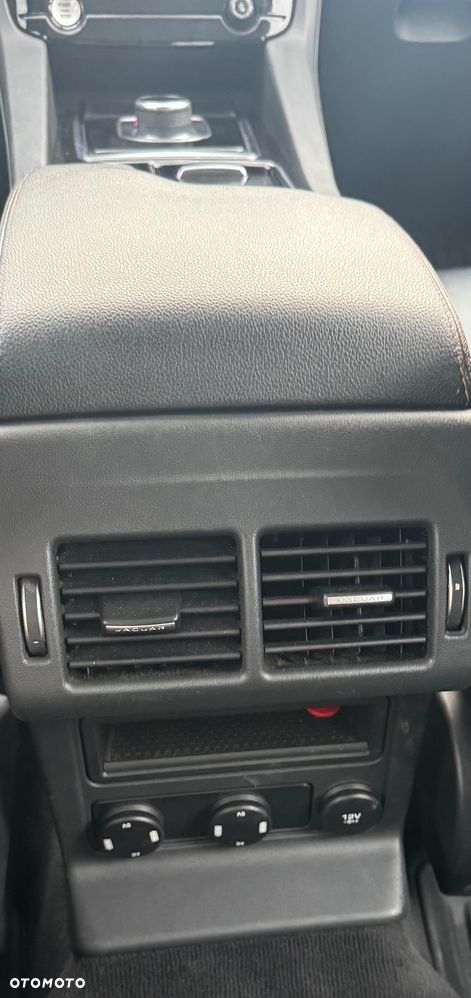 Jaguar F-Pace 2.0 i4D AWD Prestige - 13