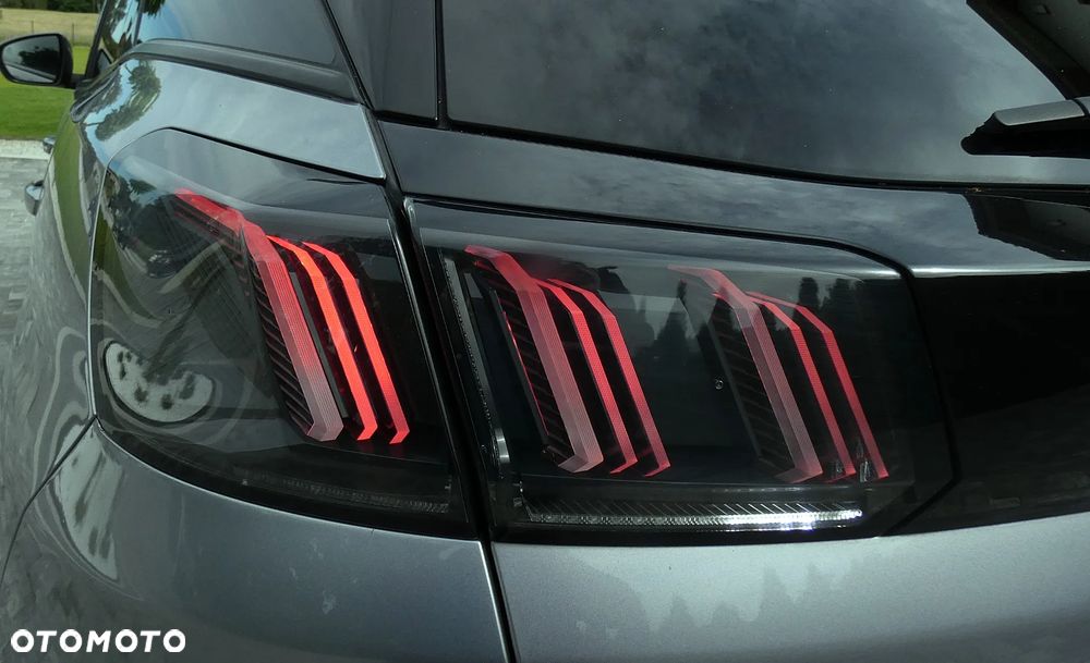 Peugeot 3008 1.6 PureTech Hybrid PHEV Allure Pack S&S EAT8 - 19