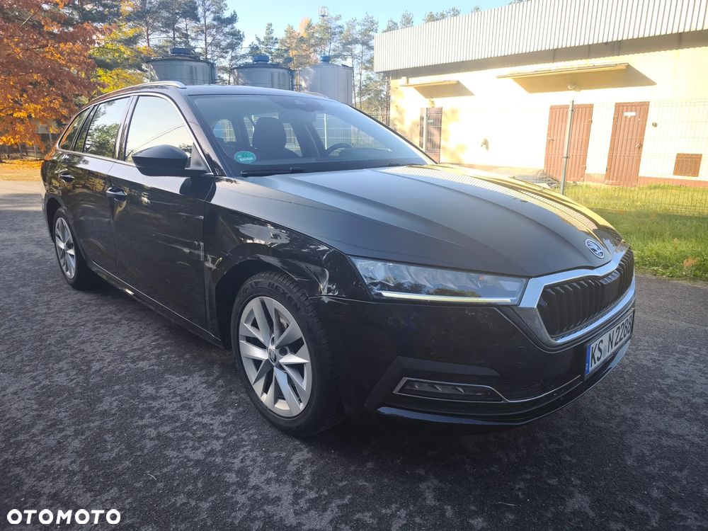 Skoda Octavia 2.0 TDI DSG Selection - 11